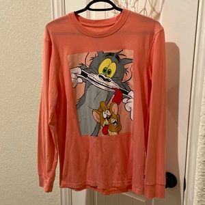 Mens size Medium Tom and Jerry long sleeve tshirt.